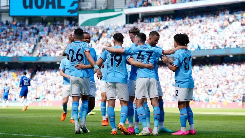 Cách vận hành và xoay tua với dàn sao trẻ